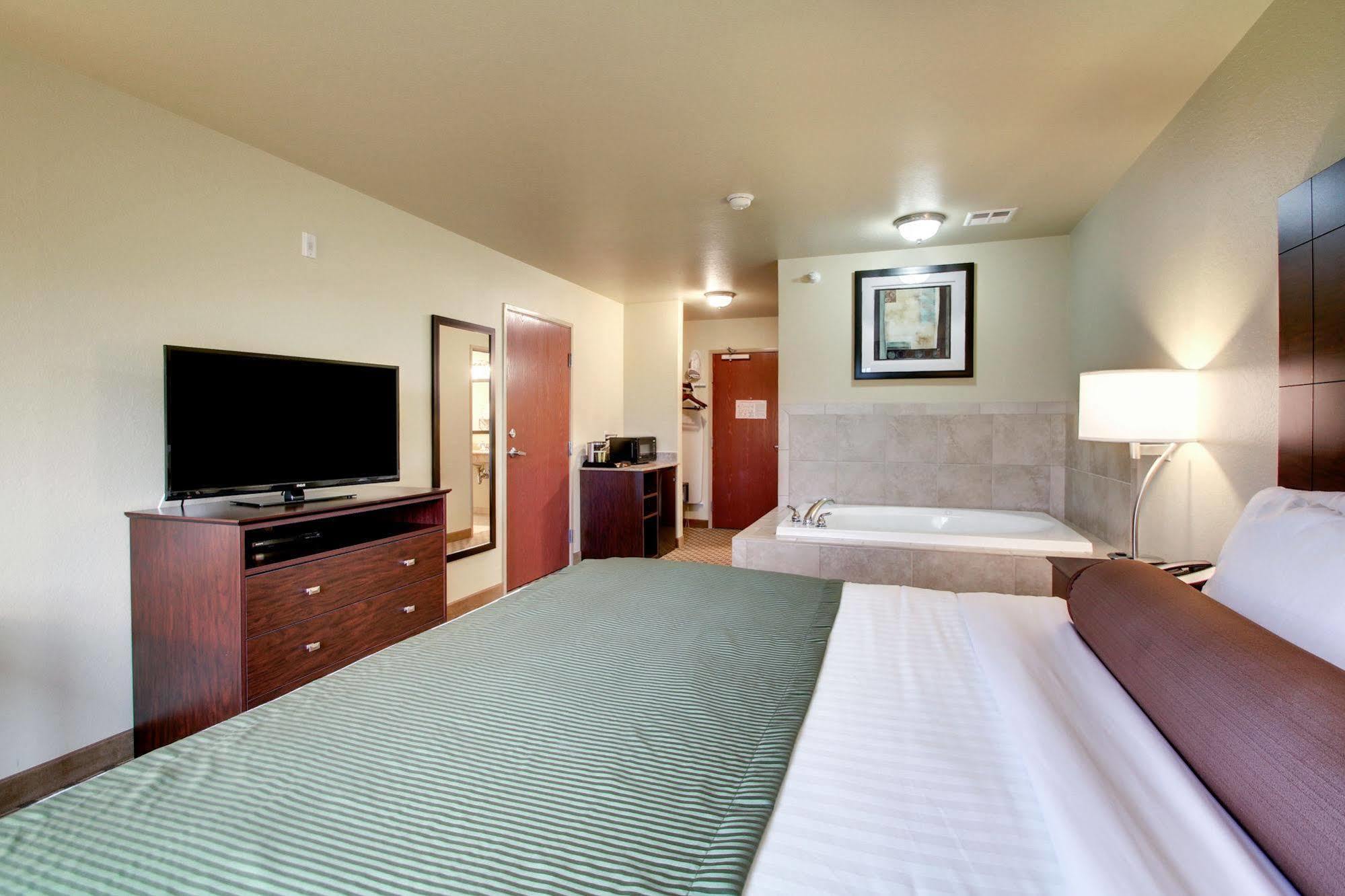 Cobblestone Inn & Suites - Schuyler 外观 照片