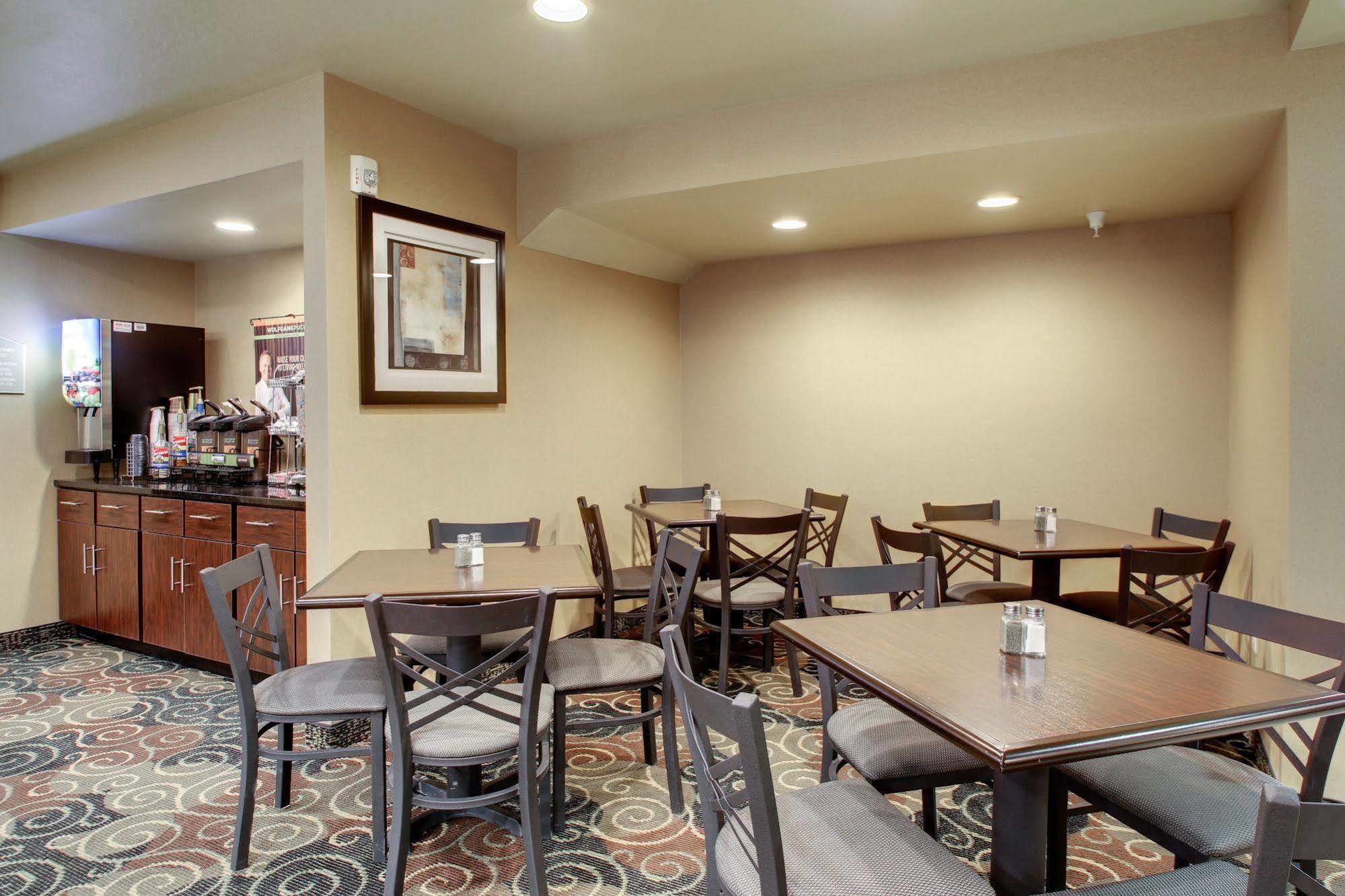Cobblestone Inn & Suites - Schuyler 外观 照片