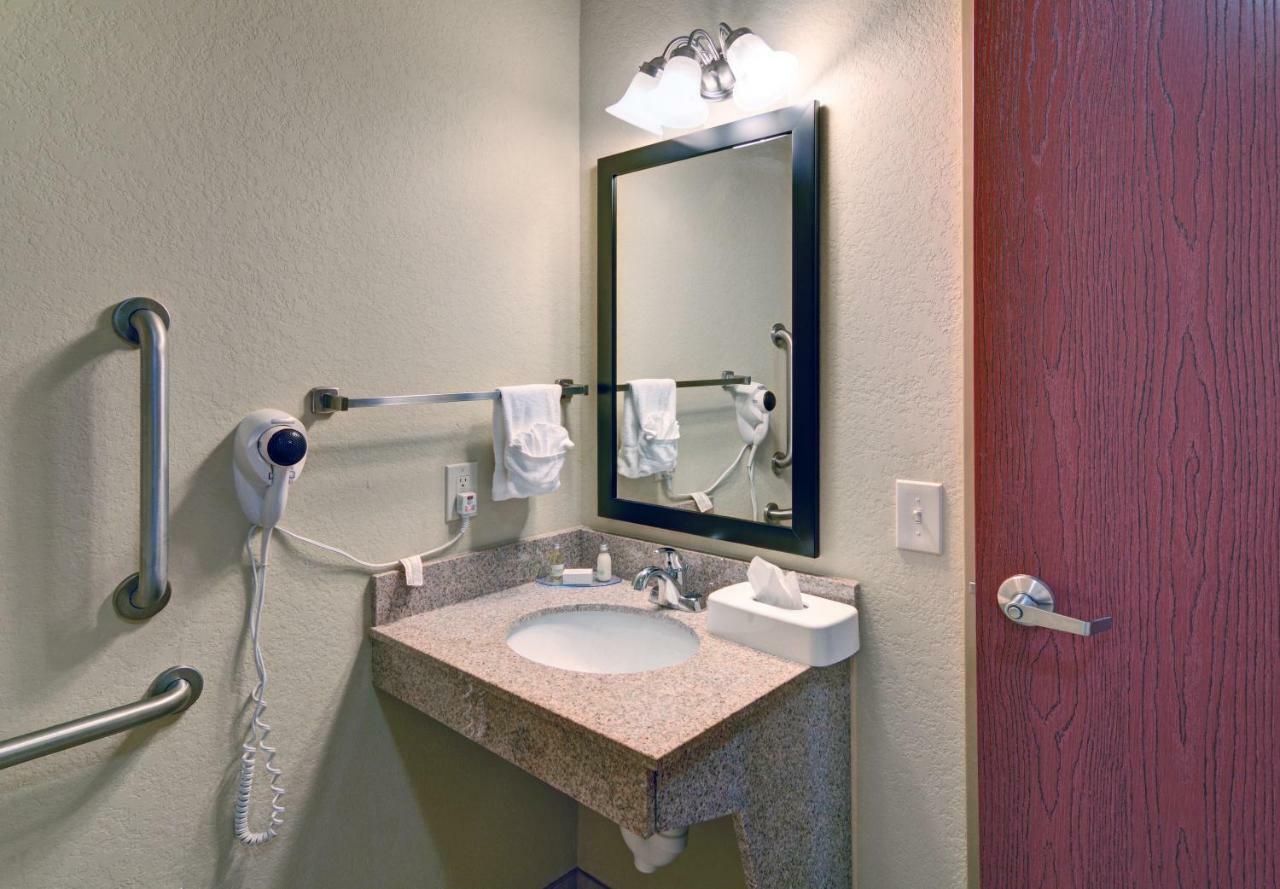Cobblestone Inn & Suites - Schuyler 外观 照片